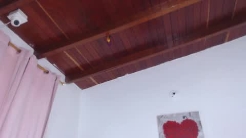   online show from 22, 10, 2025