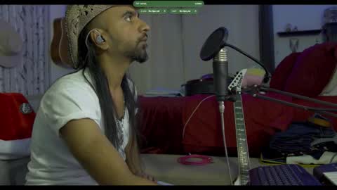 Snapshot of amateurhq chatting on 5, 12, 2025 amateurhq online show from 5, 12, 2025