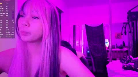 Snapshot of amateuroras chatting on 14, 6, 2026 leash online show from 14, 6, 2026
