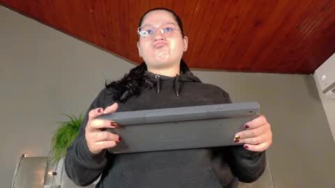 Snapshot of amatistasky__ chatting on 29, 4, 2026 AMATISTA online show from 29, 4, 2026