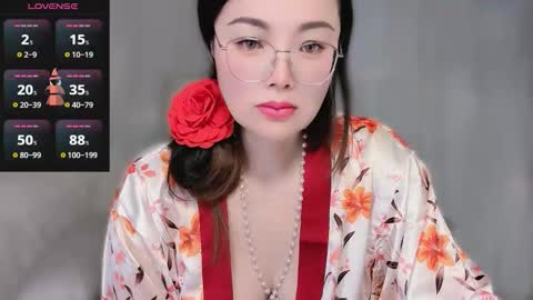 Snapshot of amaya_yooo_36d chatting on 19, 11, 2025 yooo online show from 19, 11, 2025