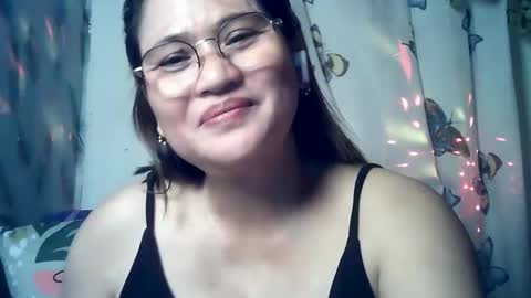 Snapshot of amazing_angel22 chatting on 24, 3, 2026 amazing angel online show from 24, 3, 2026