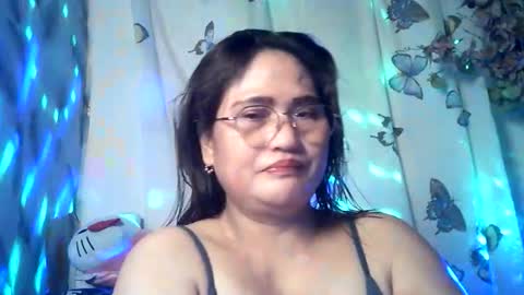 Snapshot of amazing_angel22 chatting on 2, 4, 2026 amazing angel online show from 2, 4, 2026