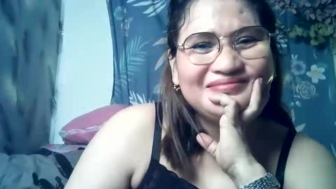 Snapshot of amazing_angel22 chatting on 14, 4, 2026 amazing angel online show from 14, 4, 2026