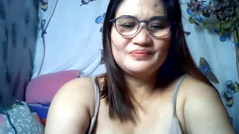 Snapshot of amazing_angel22 chatting on 27, 6, 2026 amazing angel online show from 27, 6, 2026