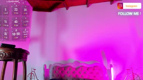 Tifany  online show from 10, 4, 2026