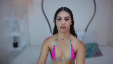 Snapshot of ambar_collins4 chatting on 22, 4, 2026 Ambar Collins online show from 22, 4, 2026