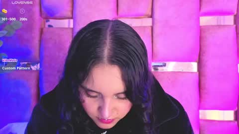   online show from 13, 11, 2025