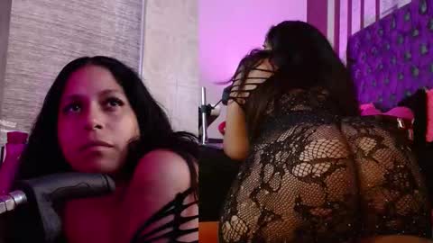 Ambar Jones online show from 5, 12, 2025