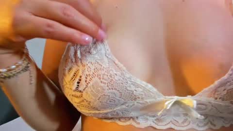 Ambar  online show from 9, 1, 2025