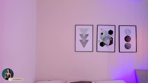 ambarevans_ online show from 12, 11, 2025