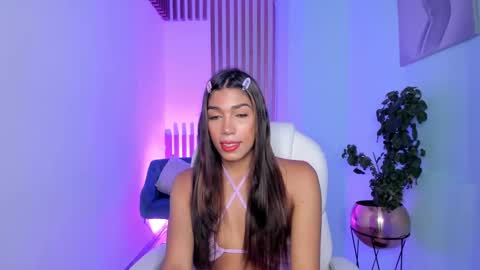 Snapshot of ambarfox1 chatting on 8, 2, 2025 Ambar online show from 8, 2, 2025