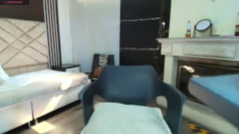 Ambar Ross online show from 11, 12, 2024