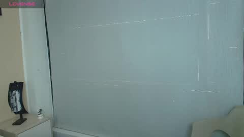 Ambar Ross online show from 26, 9, 2025