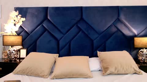 AmbarSantany  online show from 12, 11, 2025