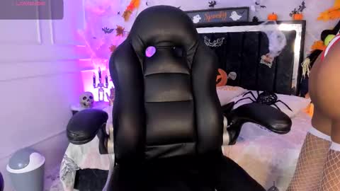 Snapshot of amber_18x chatting on 30, 10, 2025 Cody amber online show from 30, 10, 2025