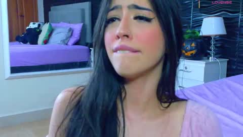 Snapshot of amber_bull chatting on 21, 11, 2025 amber_bull online show from 21, 11, 2025