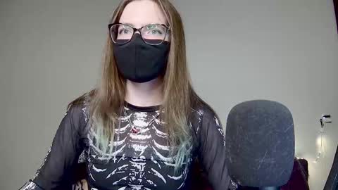 Amber non-nude model online show from 20, 11, 2025