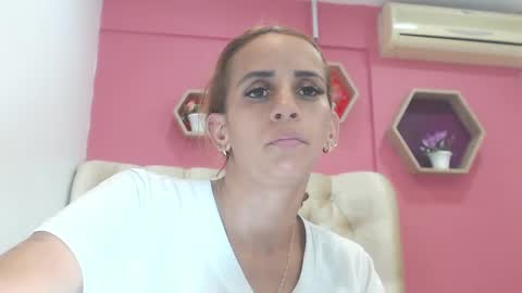 Snapshot of amber_moore chatting on 15, 2, 2025 Amber Moore online show from 15, 2, 2025