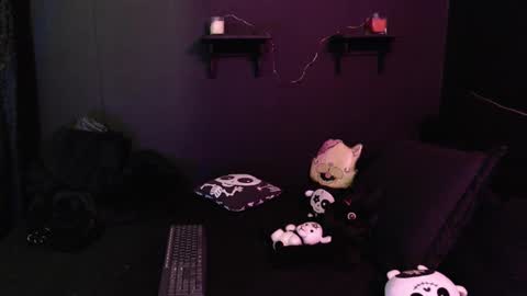 Snapshot of amber_rouss chatting on 12, 1, 2026 ROUSS online show from 12, 1, 2026
