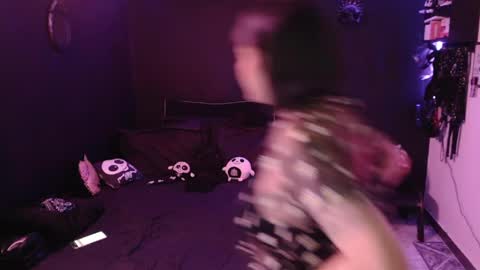 Snapshot of amber_rouss chatting on 31, 3, 2026 ROUSS online show from 31, 3, 2026