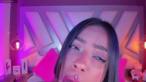 Snapshot of amber_villalobos chatting on 17, 1, 2026 Tell me Amber online show from 17, 1, 2026