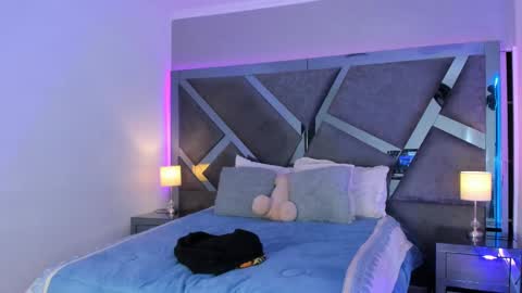 Amber  online show from 4, 3, 2025