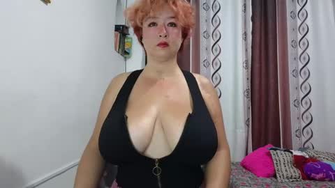 Snapshot of amberlissi chatting on 21, 2, 2025 LISSY online show from 21, 2, 2025