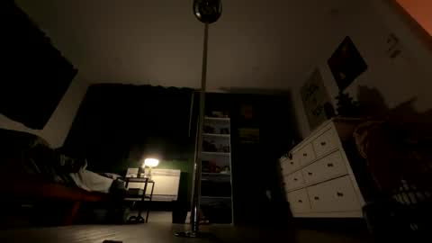 Snapshot of amberlouu chatting on 18, 12, 2025 amberlouu online show from 18, 12, 2025