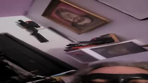 Snapshot of ambermann47 chatting on 1, 7, 2026 Ambermann47 online show from 1, 7, 2026