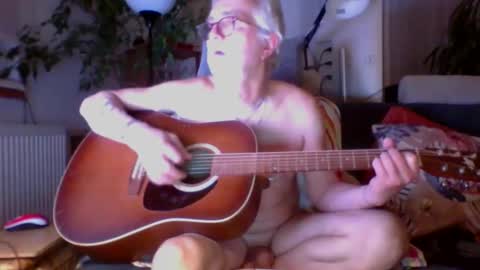 Amberr11 online show from 17, 11, 2025