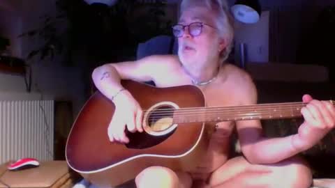 Amberr11 online show from 7, 1, 2026