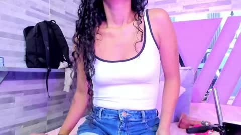 Snapshot of amberr_sweett chatting on 19, 4, 2026 Amber online show from 19, 4, 2026