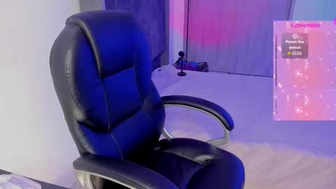 Snapshot of amberx_x chatting on 19, 10, 2025 amberx_x online show from 19, 10, 2025