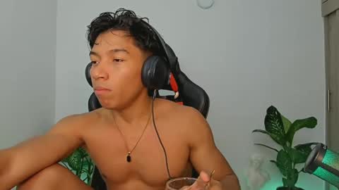 Snapshot of amdrix21 chatting on 17, 2, 2025 Amdrix online show from 17, 2, 2025