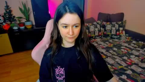 Snapshot of ameli_moon chatting on 14, 4, 2026 Eileen online show from 14, 4, 2026