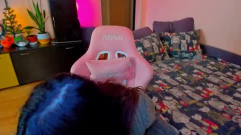 Snapshot of ameli_moon chatting on 15, 4, 2026 Eileen online show from 15, 4, 2026