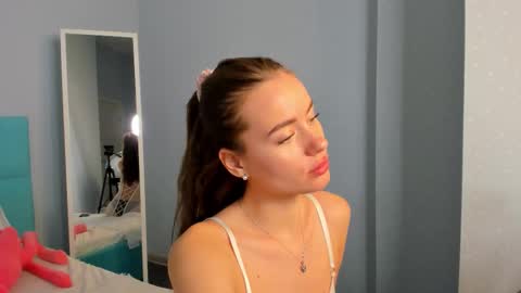 Snapshot of ameli_povilainn chatting on 25, 10, 2025 Ameli online show from 25, 10, 2025