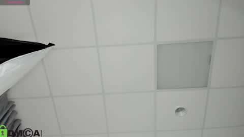 Snapshot of ameli_povilainn chatting on 19, 12, 2025 Ameli online show from 19, 12, 2025