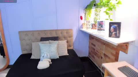 Snapshot of amelia_adms chatting on 18, 7, 2026 Amelia Adams online show from 18, 7, 2026