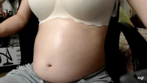 Snapshot of amelia_bella chatting on 14, 4, 2026 amelia online show from 14, 4, 2026