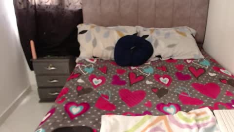 Snapshot of amelia_brunette2 chatting on 10, 2, 2025 girl exsotic online show from 10, 2, 2025