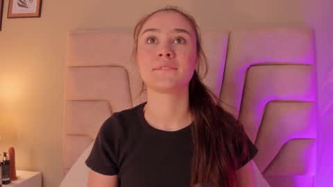 Snapshot of amelia_saenz_ chatting on 22, 2, 2026 Amelia online show from 22, 2, 2026