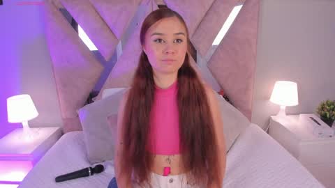 Snapshot of amelia_saenz_ chatting on 9, 4, 2026 Amelia online show from 9, 4, 2026