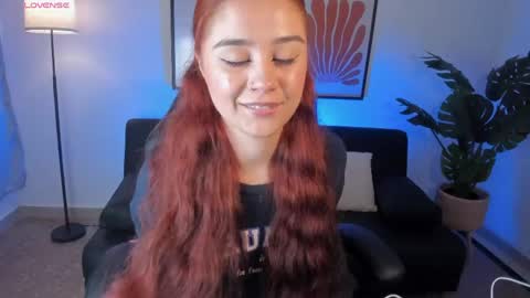 Snapshot of amelia_saenz_ chatting on 8, 5, 2026 Amelia online show from 8, 5, 2026