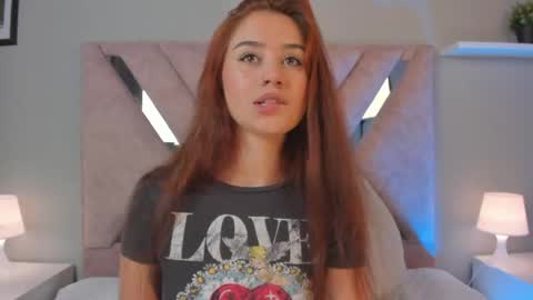 Snapshot of amelia_saenz_ chatting on 12, 5, 2026 Amelia online show from 12, 5, 2026
