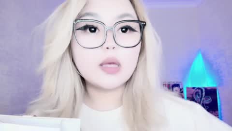 Snapshot of amelia_sunlight chatting on 13, 12, 2024 Amelia online show from 13, 12, 2024