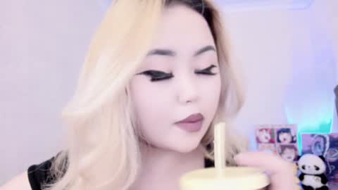 Snapshot of amelia_sunlight chatting on 3, 2, 2025 Amelia online show from 3, 2, 2025