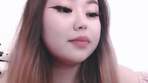 Snapshot of amelia_sunlight chatting on 16, 4, 2026 Amelia online show from 16, 4, 2026