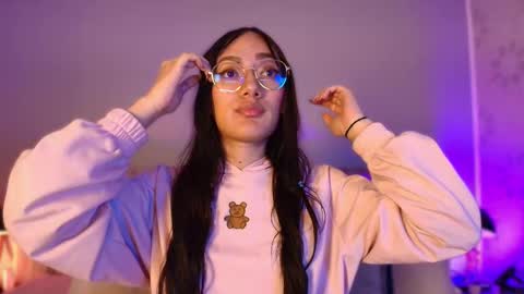 Snapshot of ameliaa_moon_ chatting on 16, 10, 2025 lia online show from 16, 10, 2025
